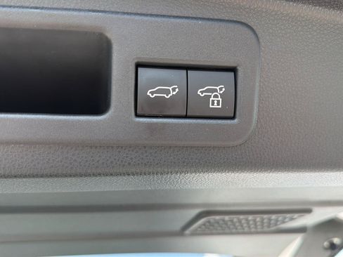 Used 2025 Toyota 4Runner TRD Off-Road Premium AWD/4WD image 36
