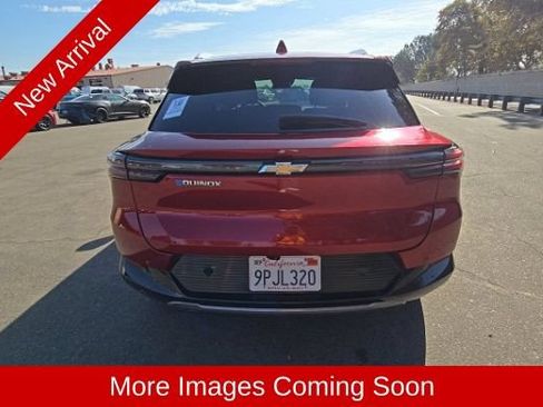 Used 2024 Chevrolet Equinox EV LT FWD image 4