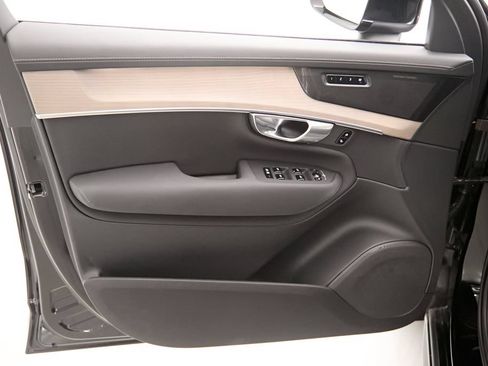New 2026 Volvo XC90 B6 Plus AWD/4WD image 10