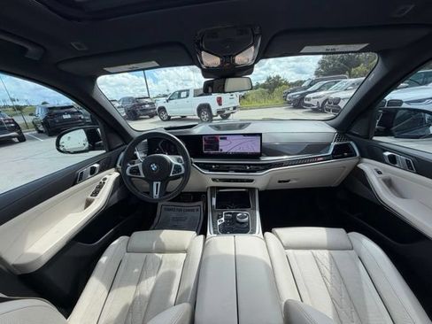 Used 2025 BMW X5 M60i AWD/4WD image 35