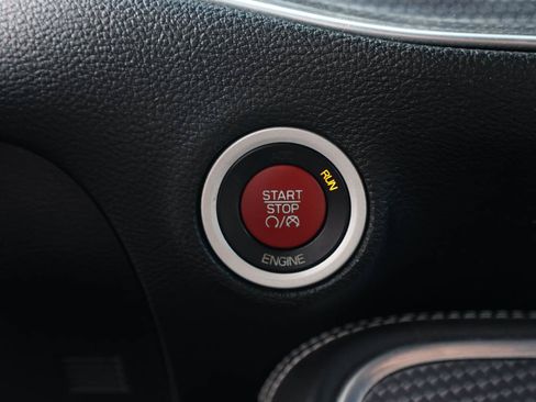 Used 2016 Dodge Challenger SRT Hellcat RWD image 28