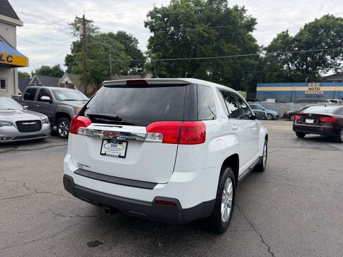 Used 2013 GMC Terrain SLE FWD image 8
