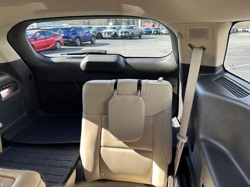 Used 2020 Ford Explorer Platinum image 13