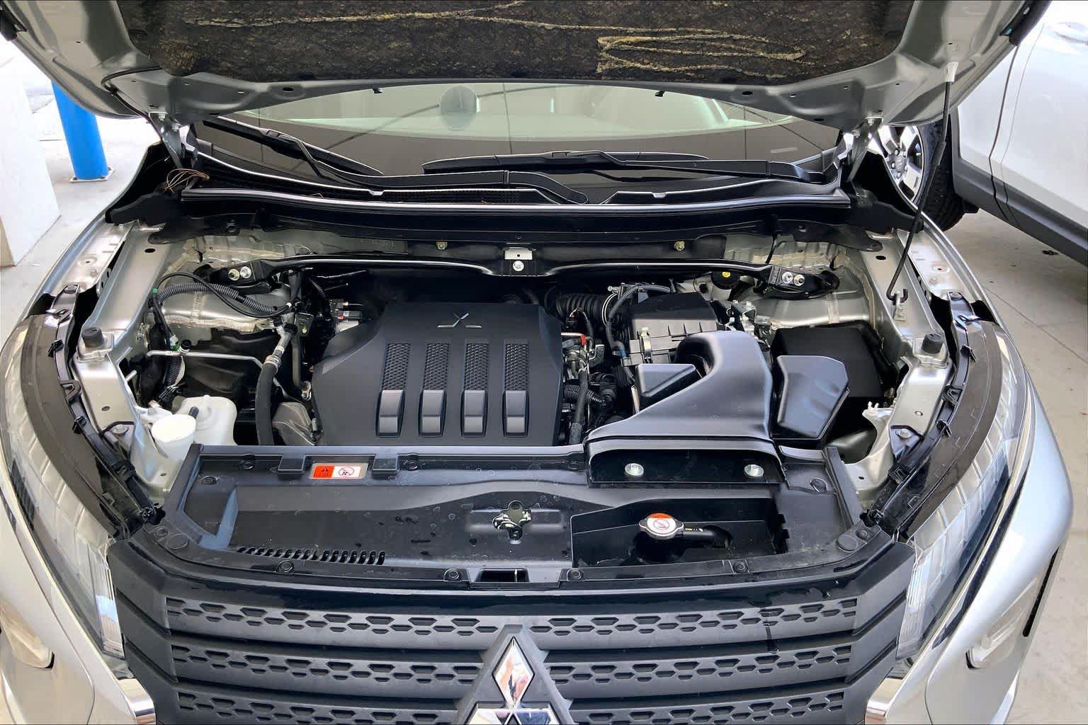 Used 2025 Mitsubishi Eclipse Cross SE AWD/4WD image 30