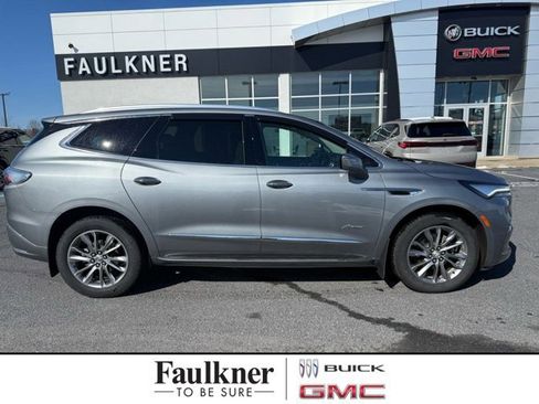 Used 2024 Buick Enclave Avenir w/ Avenir Technology Package image 1