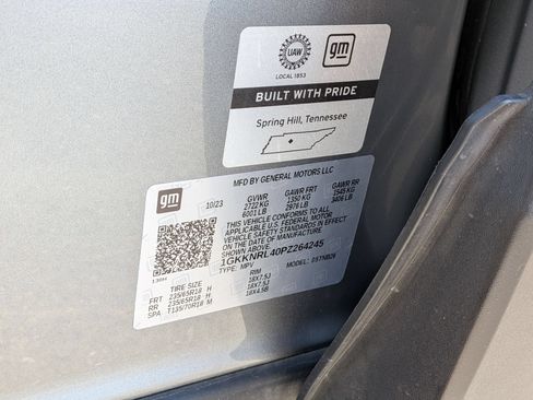 Certified 2023 GMC Acadia SLE w/ Driver Convenience Package AWD/4WD image 33