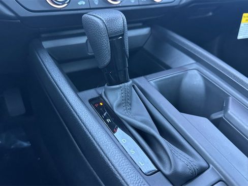 Certified 2025 Honda Accord LX image 22