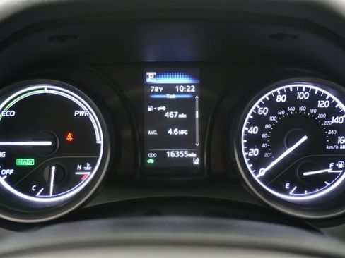 Used 2024 Toyota Camry SE FWD image 17