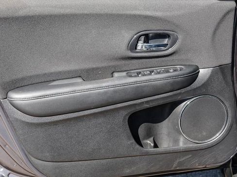 Used 2022 Honda HR-V EX image 25