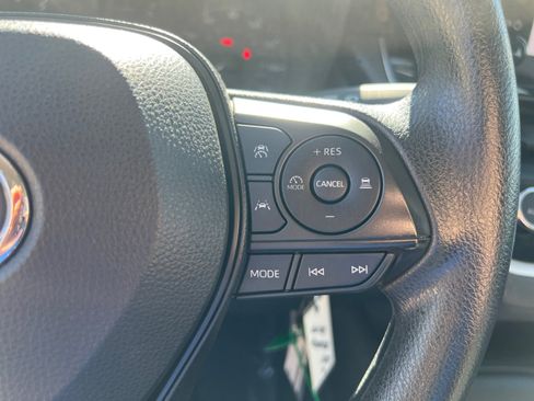 Used 2023 Toyota Corolla LE FWD image 15