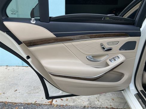 Used 2015 Mercedes-Benz S 550 Sedan image 38