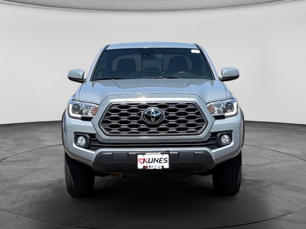 Used 2021 Toyota Tacoma TRD Sport AWD/4WD image 2