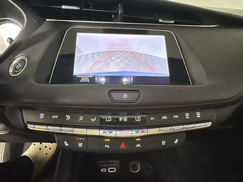 Used 2019 Cadillac XT4 Premium Luxury AWD/4WD image 24