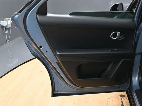 Used 2023 Hyundai Ioniq 5 SE image 40