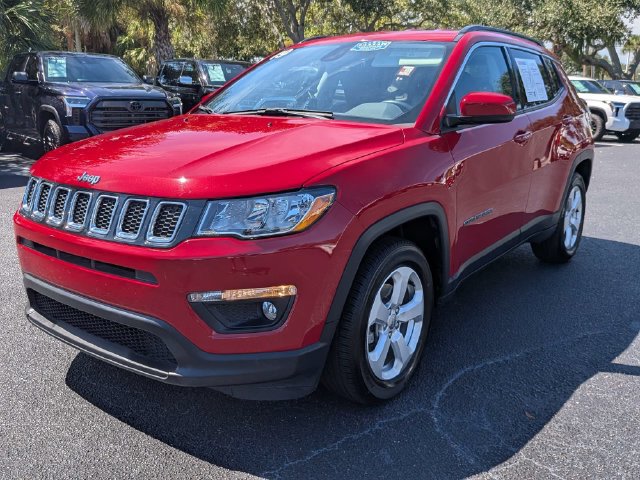 Used 2019 Jeep Compass Latitude w/ Popular Equipment Group FWD image 7
