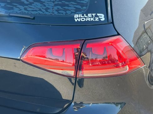 Used 2017 Volkswagen GTI S FWD image 18