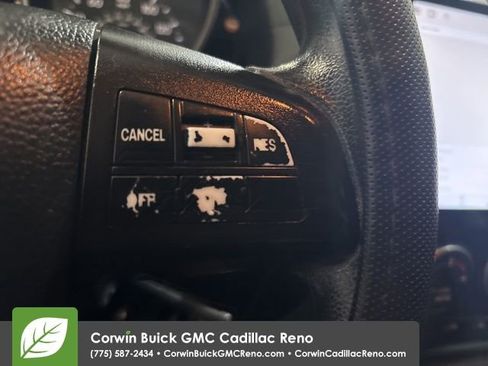 Used 2014 MAZDA MAZDA5 Sport image 29