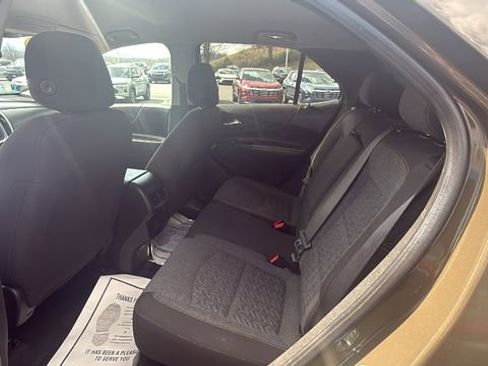 Used 2023 Chevrolet Equinox LT image 24