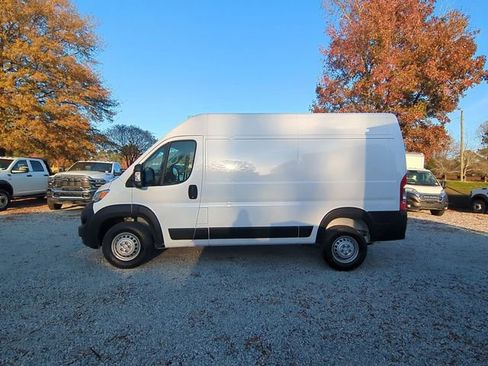 New 2024 RAM ProMaster 1500 w/ Convenience Group image 2