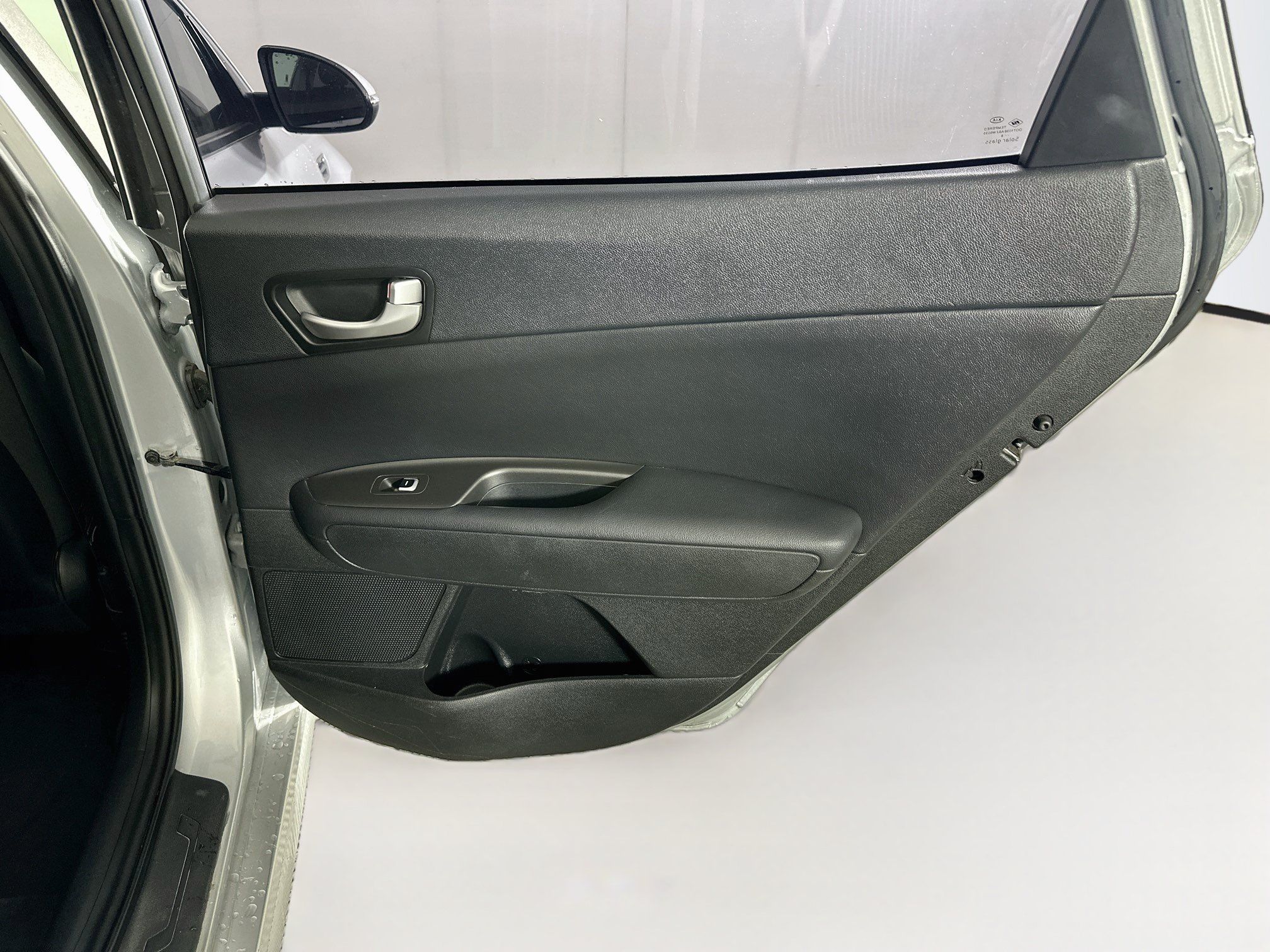 Used 2018 Kia Optima LX w/ 17" Alloy Wheels Package FWD image 28