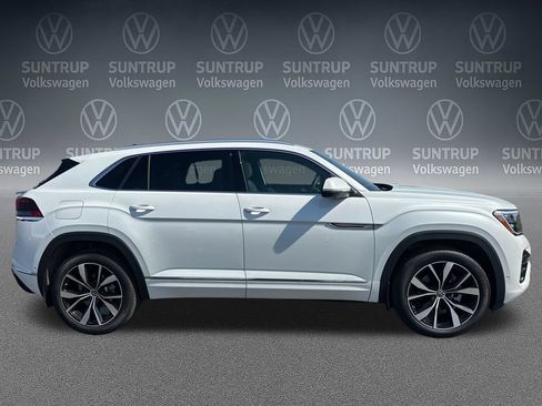 Used 2026 Volkswagen Atlas Cross Sport SEL Premium R-Line AWD/4WD image 6
