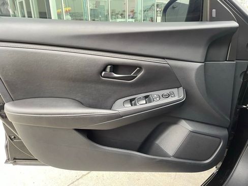 Certified 2024 Nissan Sentra S FWD image 9