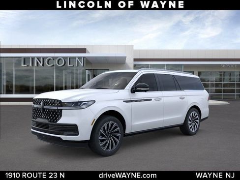 New 2025 Lincoln Navigator L Black Label AWD/4WD image 1