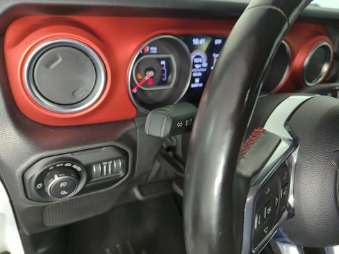Used 2021 Jeep Gladiator Rubicon image 22
