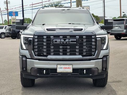 Used 2024 GMC Sierra 2500 Denali Ultimate w/ Max Trailering Package AWD/4WD image 3