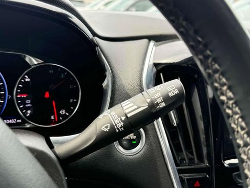 Used 2023 Chevrolet Traverse High Country image 25