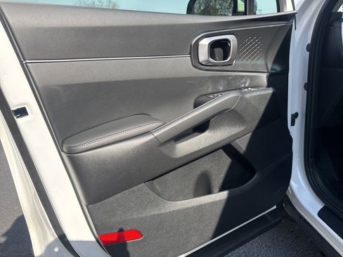 New 2025 Kia Sorento EX image 10