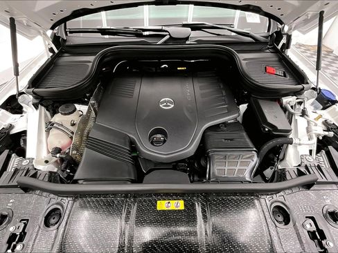 Used 2026 Mercedes-Benz GLS 450 4MATIC image 9