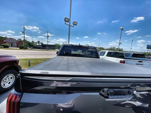 Used 2024 Toyota Tundra SR5 w/ TRD Sport Package AWD/4WD image 25