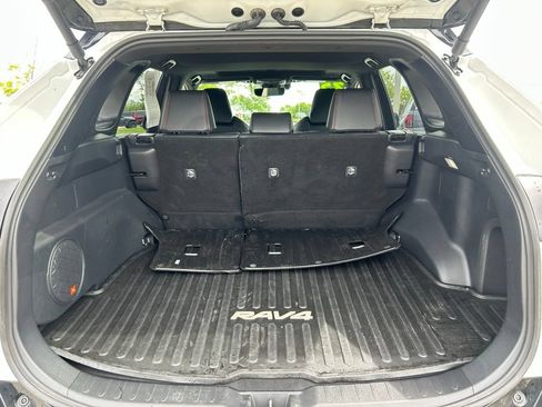 Used 2025 Toyota RAV4 XSE AWD/4WD image 27