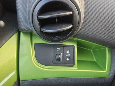 Used 2014 Chevrolet Spark LS image 25