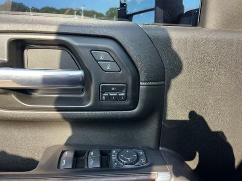 Used 2022 Chevrolet Silverado 2500 High Country w/ Safety Package II AWD/4WD image 15