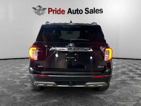 Used 2021 Ford Explorer XLT w/ Equipment Group 202A AWD/4WD image 5