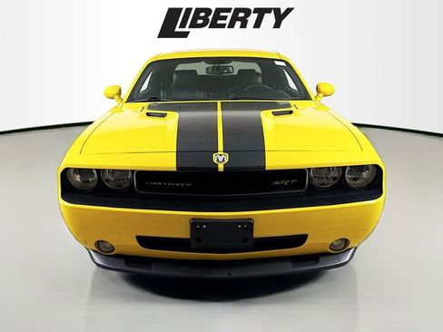 Used 2010 Dodge Challenger SRT8 w/ Special Edition Group image 2