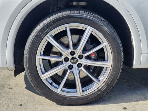 Used 2023 Audi SQ5 Premium Plus w/ Premium Plus Package image 13