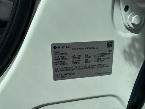 Used 2023 Rivian R1T Adventure Dual AWD/4WD image 17