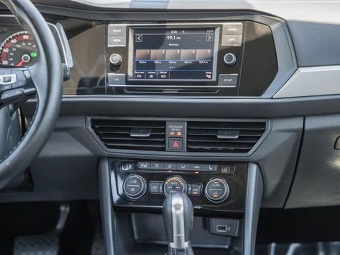 Used 2019 Volkswagen Jetta R-Line w/ R-Line Cold Weather Package FWD image 20
