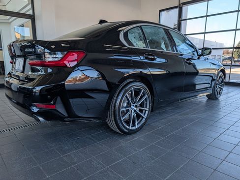 Used 2019 BMW 330i xDrive Sedan w/ Driving Assistance Package image 2