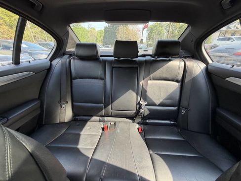 Used 2015 BMW 550i xDrive Sedan image 28