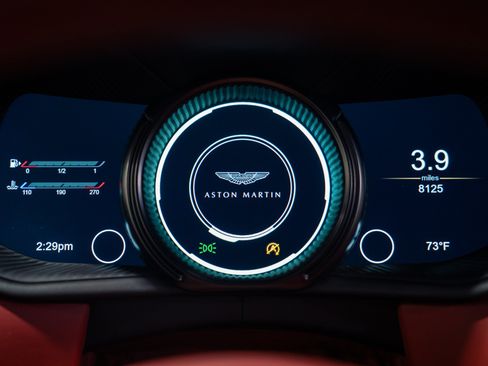 Used 2018 Aston Martin DB11 V12 RWD image 44