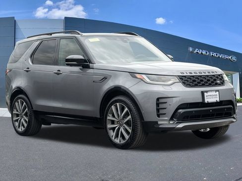 Certified 2025 Land Rover Discovery Dynamic SE AWD/4WD image 3