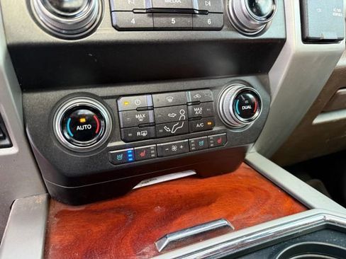 Used 2019 Ford F350 King Ranch w/ King Ranch Ultimate Package AWD/4WD image 35