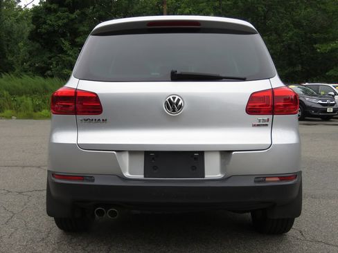 Used 2017 Volkswagen Tiguan Wolfsburg Edition AWD/4WD image 6
