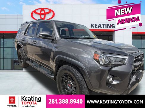 Used 2023 Toyota 4Runner SR5 Premium w/ Moonroof Package RWD image 1