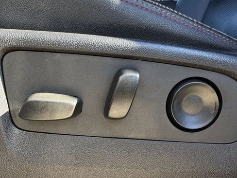 Used 2024 Chevrolet Suburban RST image 27