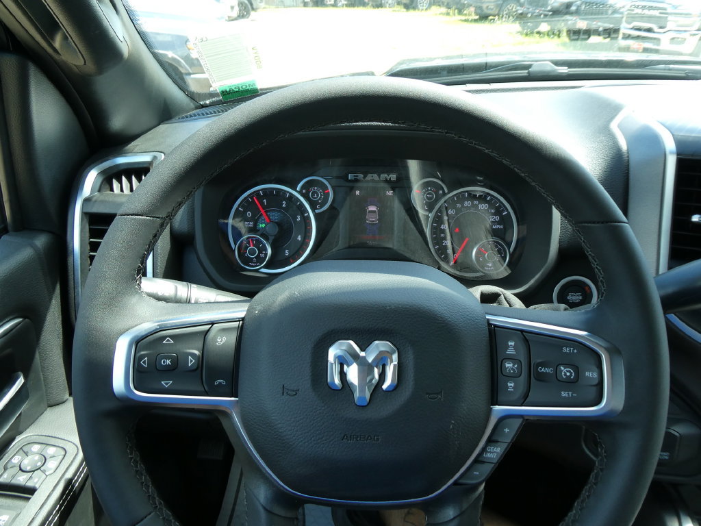New 2026 RAM 3500 Big Horn AWD/4WD image 27